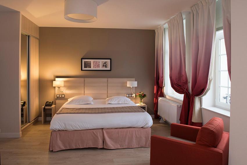 Domitys - Le Carillon D'Or Aparthotel Maubeuge Exterior foto